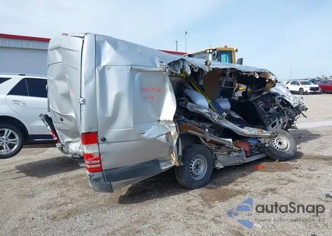 2015 Mercedes-Benz Sprinter 2500 High Roof from USA, damaged, VIN WD3PE8DC7FP113022